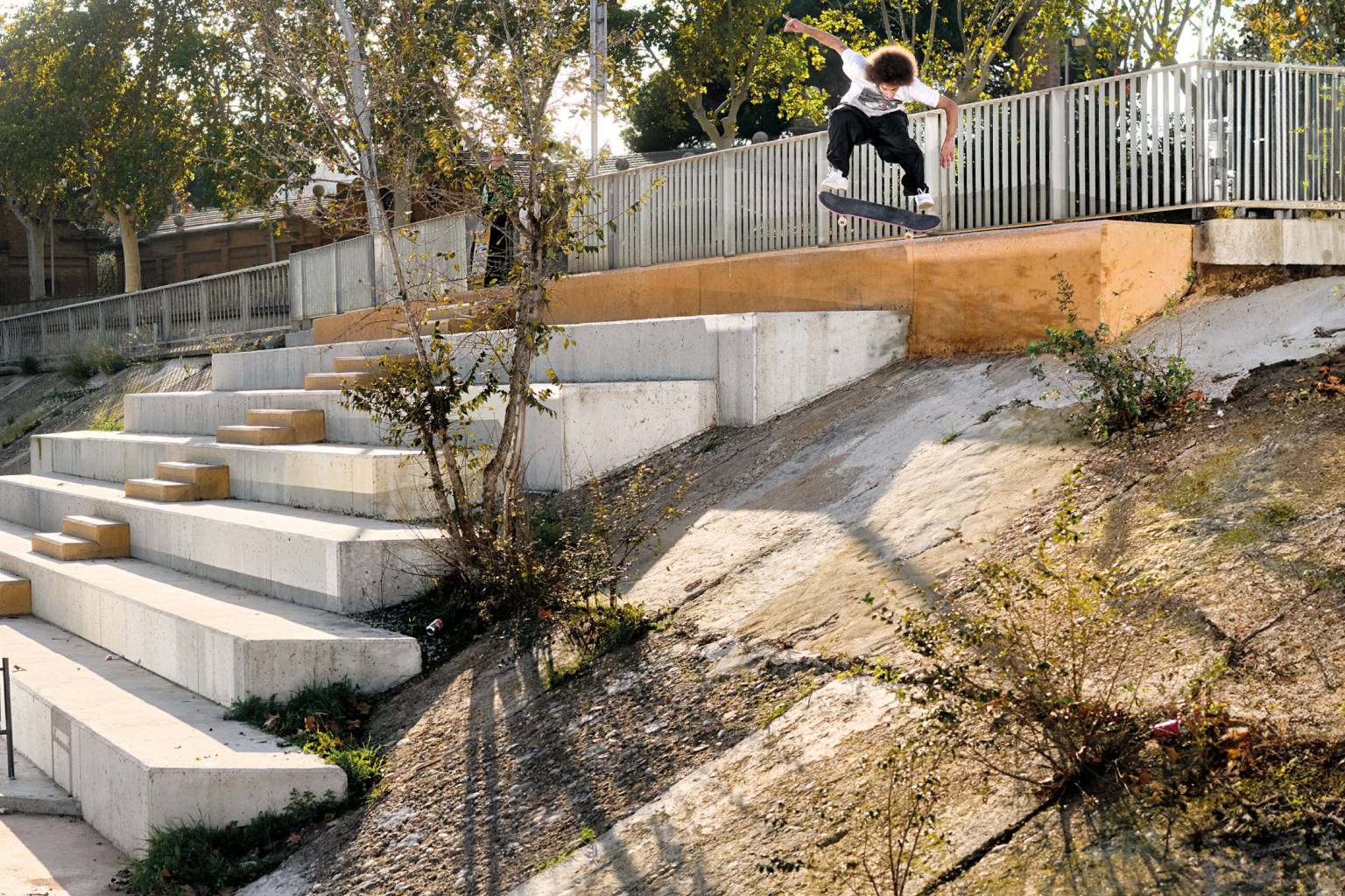 Pantalones Dickies: el clásico resistente del skate y la moda urbana